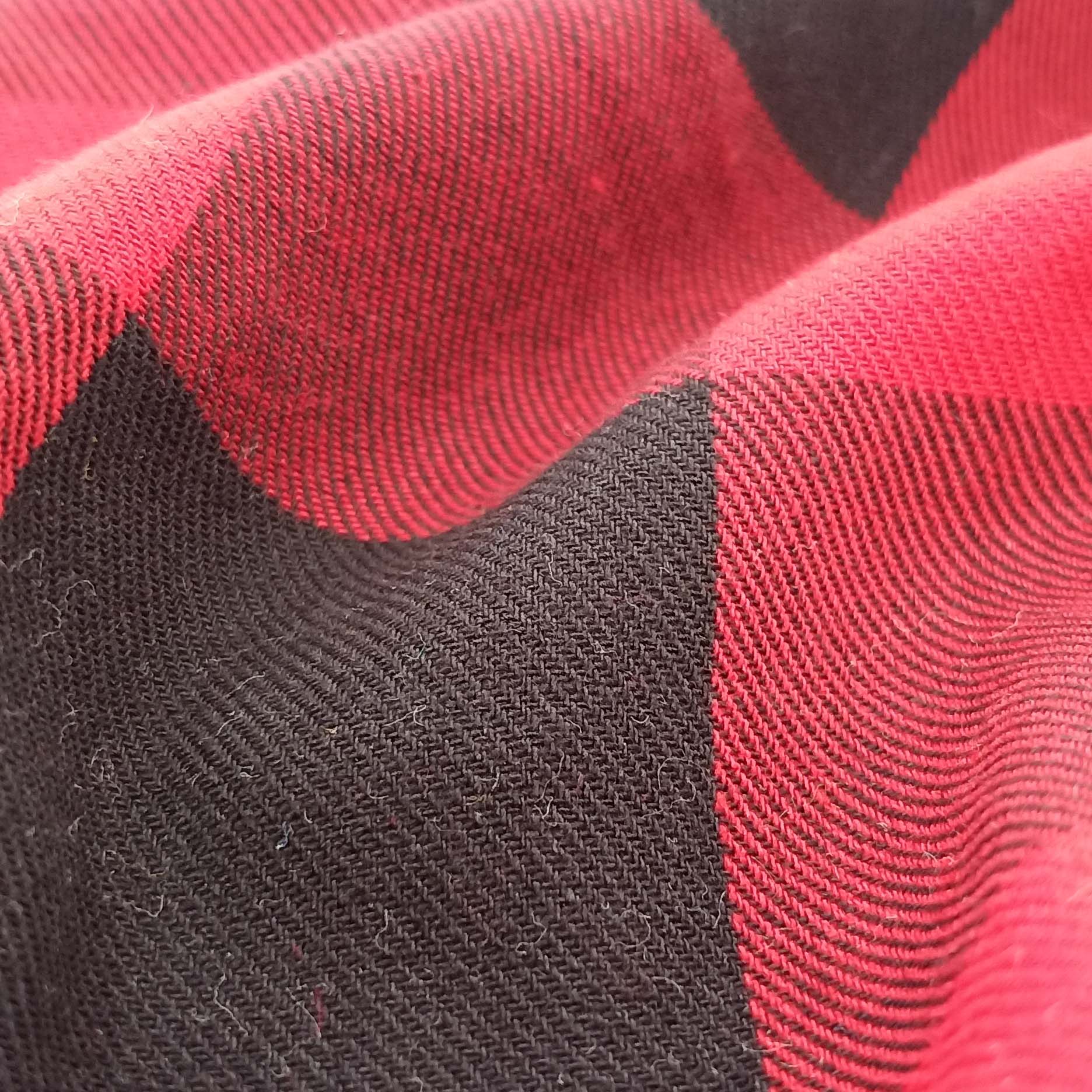 red-black-dom-dom-check-global-textile-source